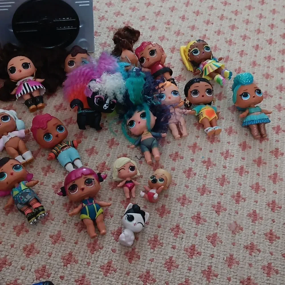 Lol Lot if Dolls